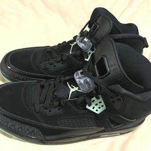 JORDAN SPIZIKE GLOW-IN-THE-DARK SHOES - SOLD!!!